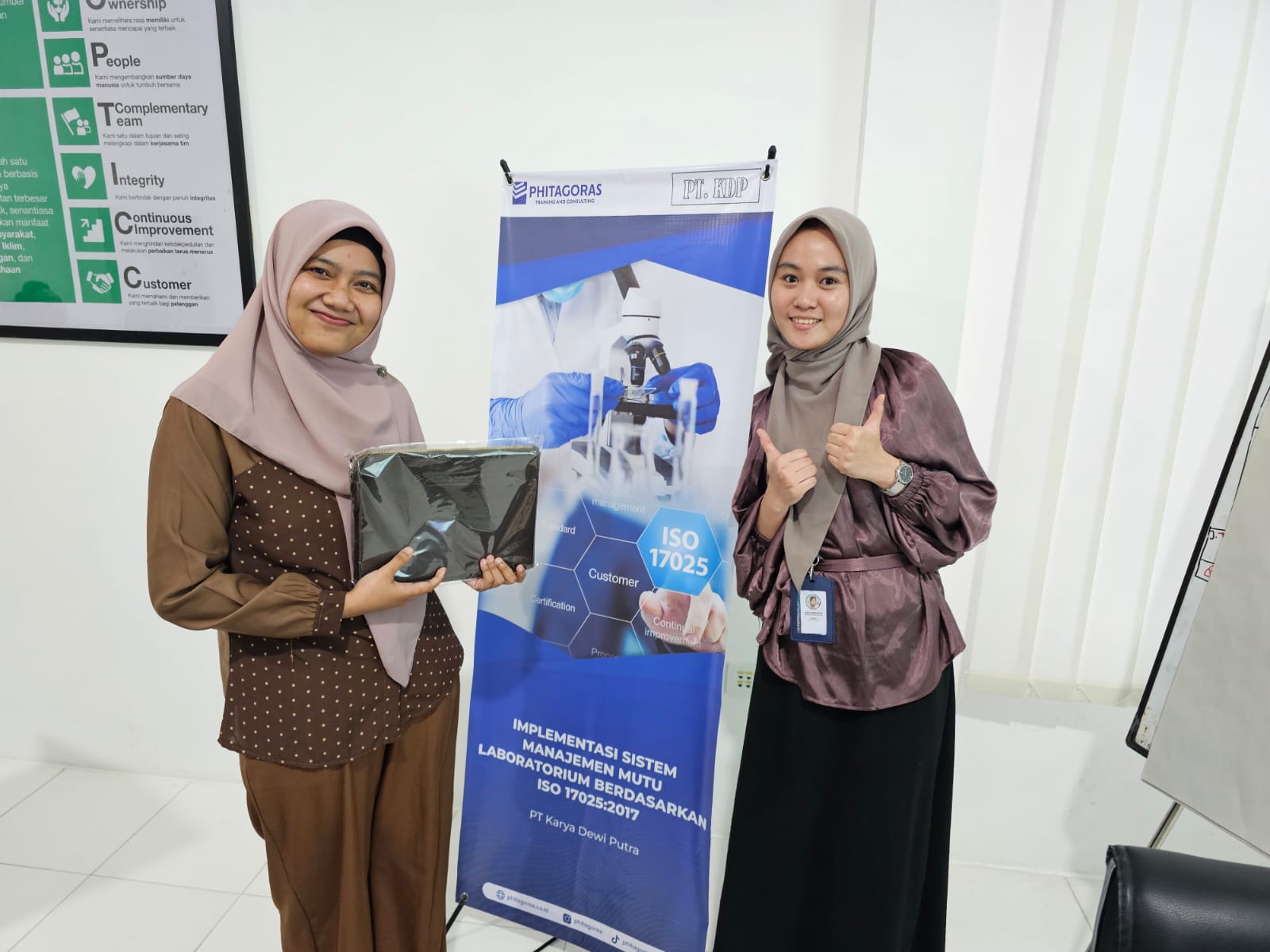 ISO 17025 Training Documentation - aktivitas Reina
